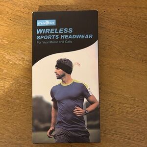 Black Wireless Sports Headwear